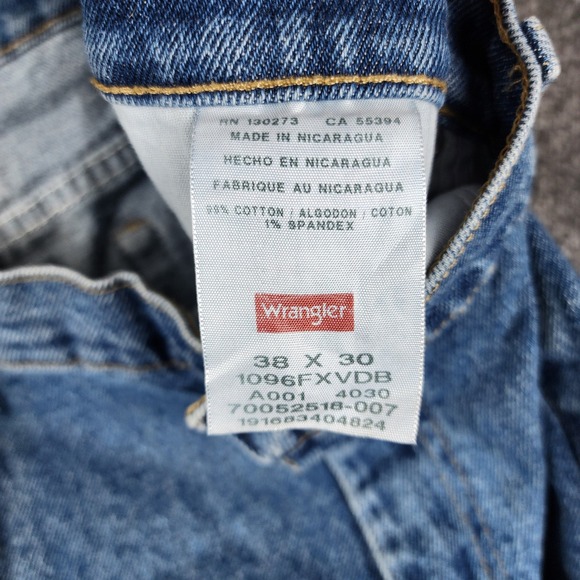 Wrangler Jeans Mens 38x30 Blue Straight Leg Medium Wash Stretch 1096FXVDB - Picture 8 of 9